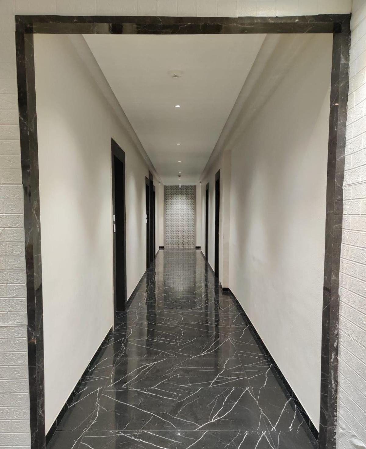 Hotel Selfie Inn Amhedabad Dış mekan fotoğraf
